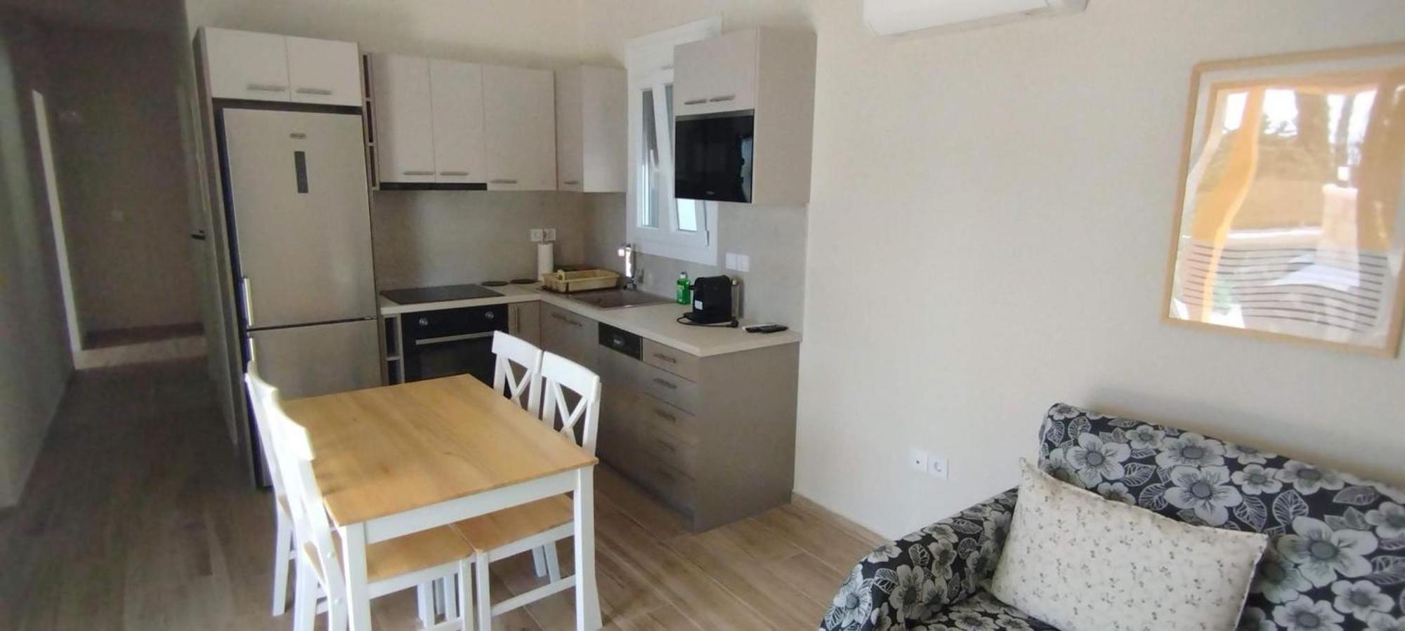 Zephyros Villas - อาโยส นิกีตัส ภายนอก รูปภาพ