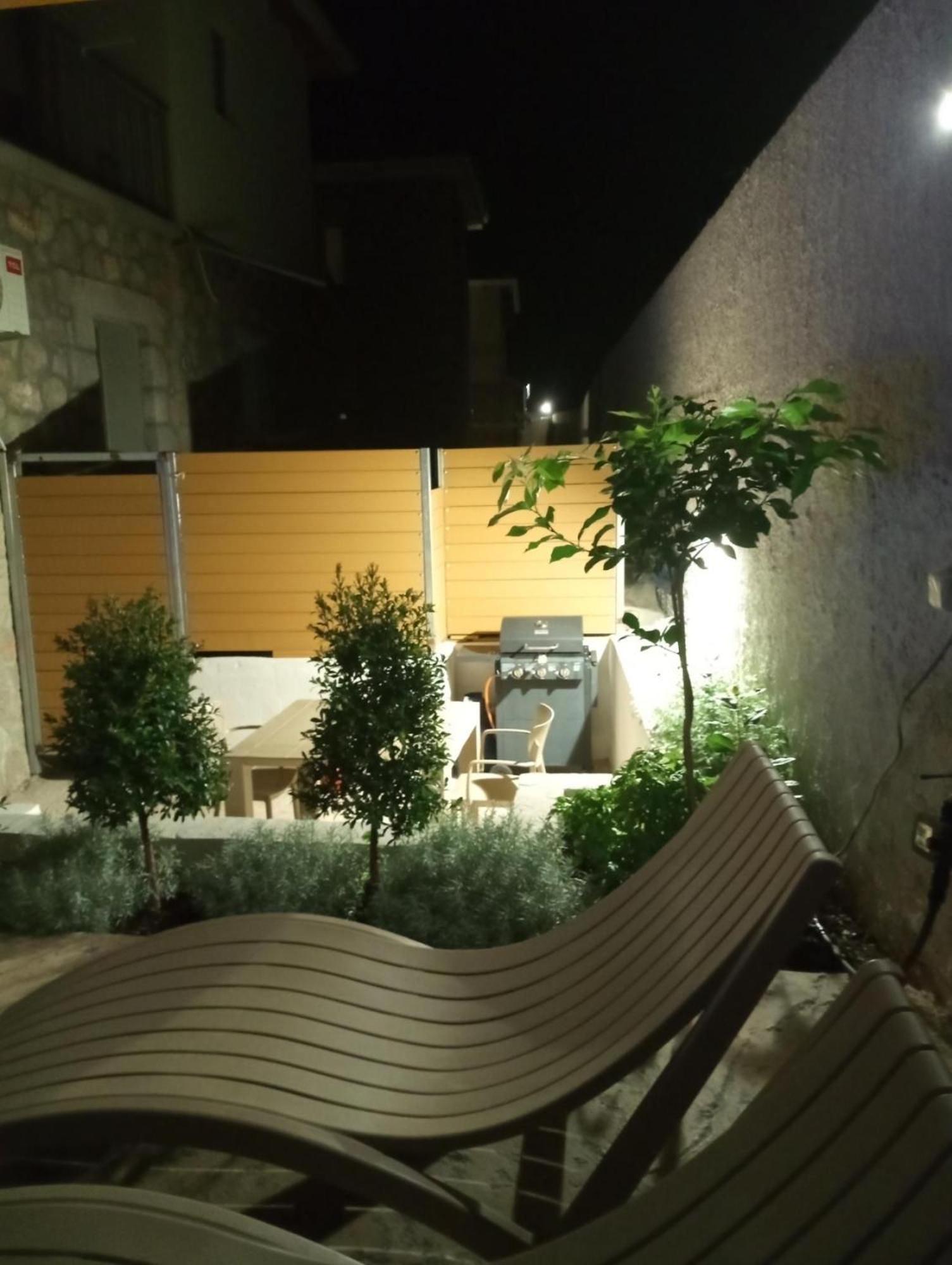 Zephyros Villas - อาโยส นิกีตัส ภายนอก รูปภาพ