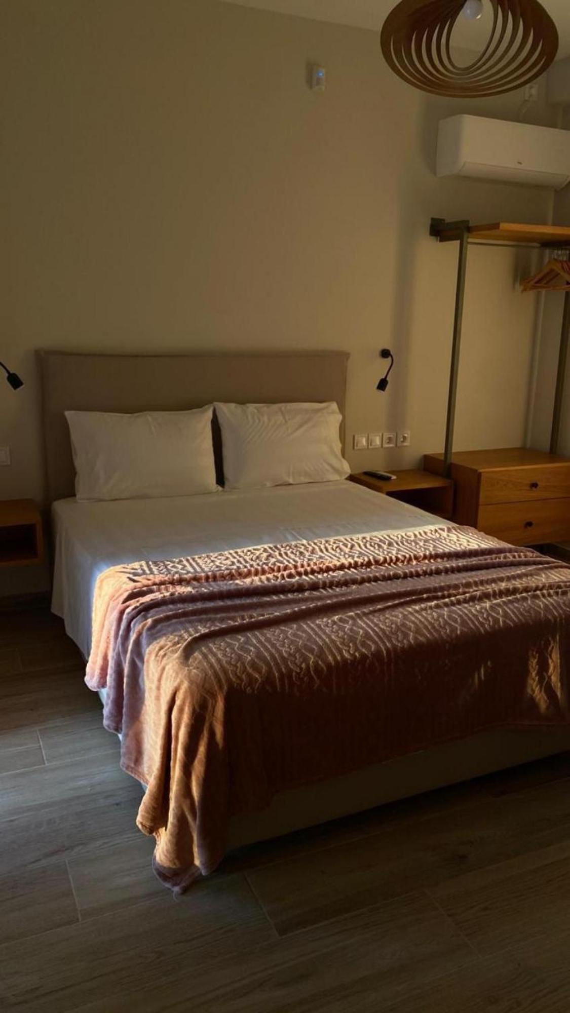 Zephyros Villas - อาโยส นิกีตัส ภายนอก รูปภาพ