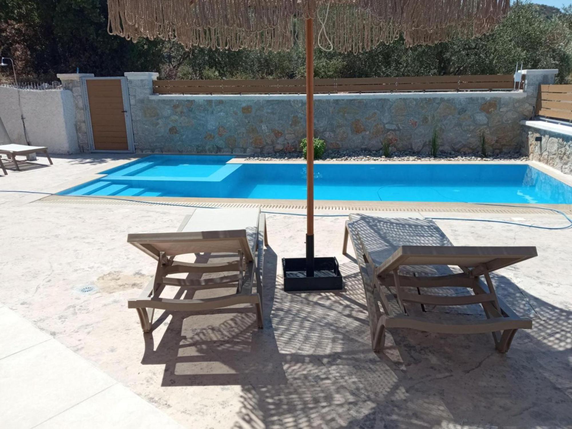 Zephyros Villas - อาโยส นิกีตัส ภายนอก รูปภาพ